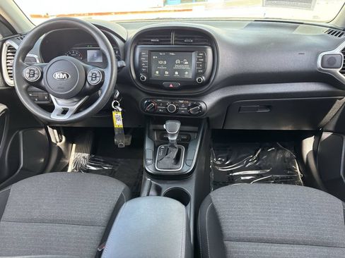 Used 2021 Kia Soul S FWD image 13