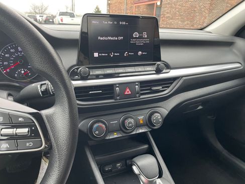 Used 2024 Kia Forte LXS image 17