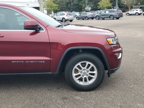 Used 2018 Jeep Grand Cherokee Laredo image 17