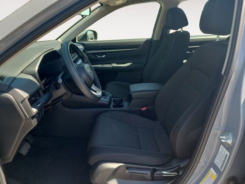 Used 2023 Honda CR-V LX image 9