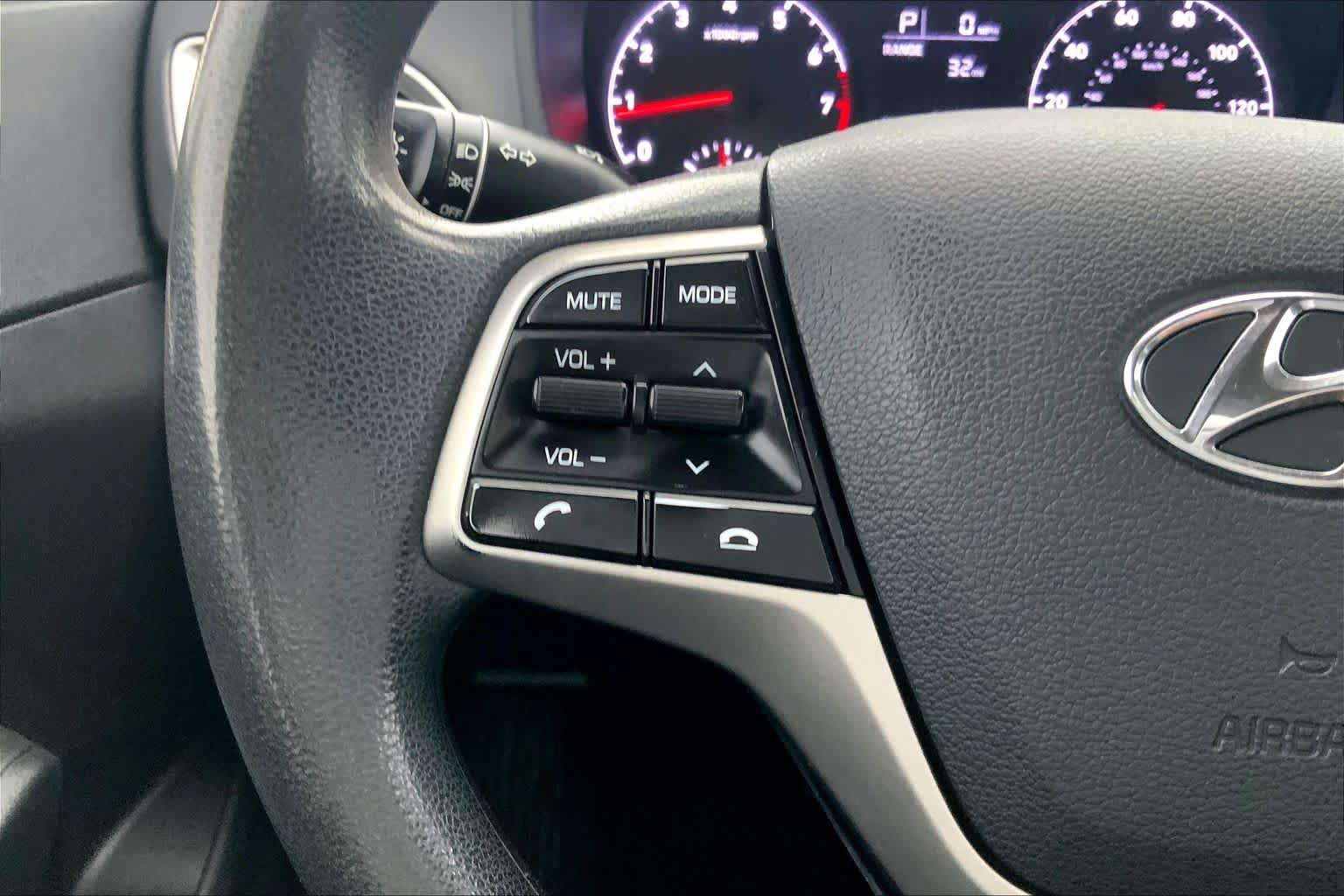 Used 2020 Hyundai Accent SE FWD image 23