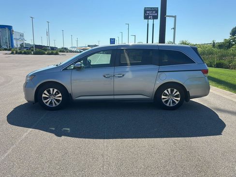 Used 2016 Honda Odyssey SE image 6