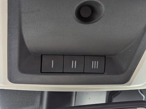 Used 2017 RAM 1500 Big Horn AWD/4WD image 25