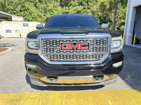 Used 2016 GMC Sierra 1500 Denali w/ Enhanced Driver Alert Package AWD/4WD image 9