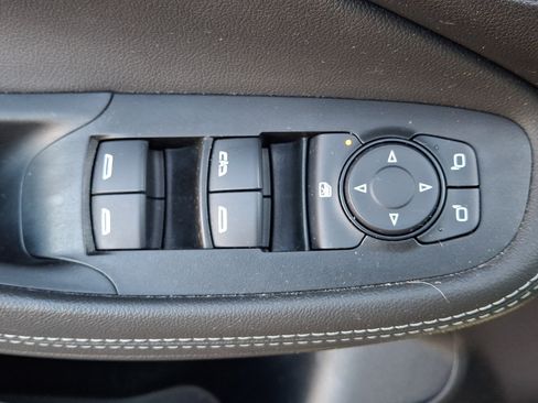 Used 2023 Buick Encore GX Preferred w/ Cold Weather Comfort Package AWD/4WD image 24
