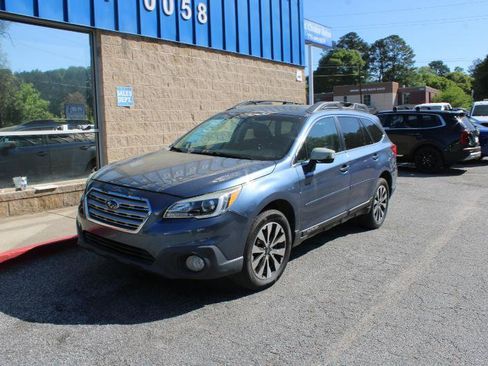 Used 2017 Subaru Outback 2.5i Limited AWD/4WD image 4