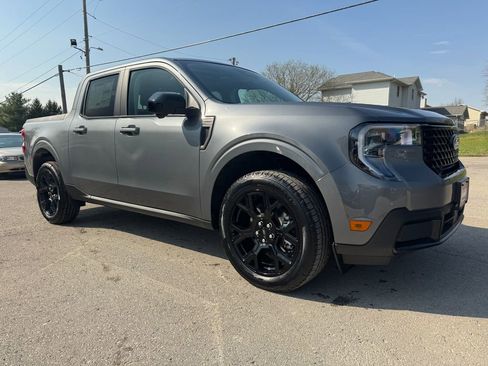 New 2026 Ford Maverick Lariat w/ Black Appearance Package AWD/4WD image 3
