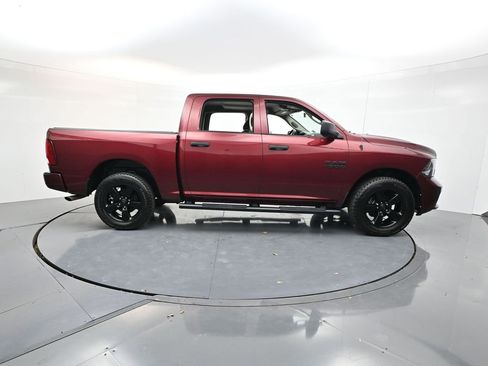 Used 2018 RAM 1500 Express w/ Express Value Package AWD/4WD image 8