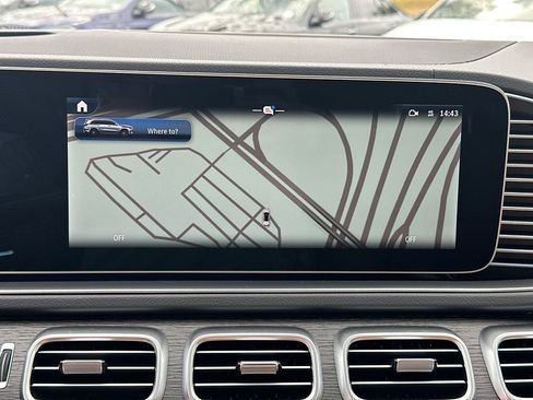 New 2026 Mercedes-Benz GLS 450 4MATIC image 31