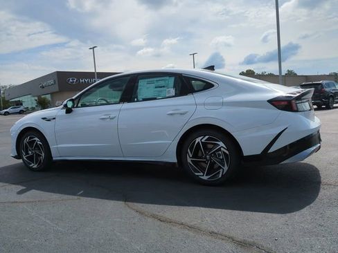 Certified 2026 Hyundai Sonata SEL AWD/4WD image 6