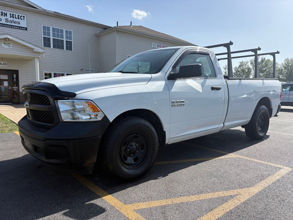 Used 2018 RAM 1500 Express RWD image 2