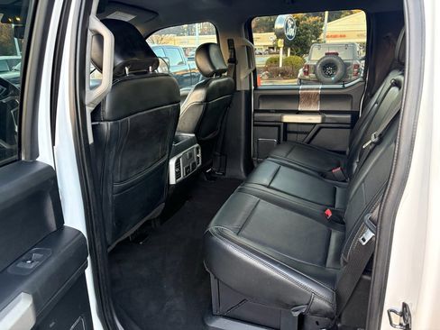 Used 2019 Ford F250 Lariat w/ Chrome Package image 12