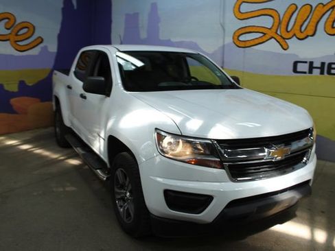 Used 2020 Chevrolet Colorado W/T w/ WT Convenience Package AWD/4WD image 2