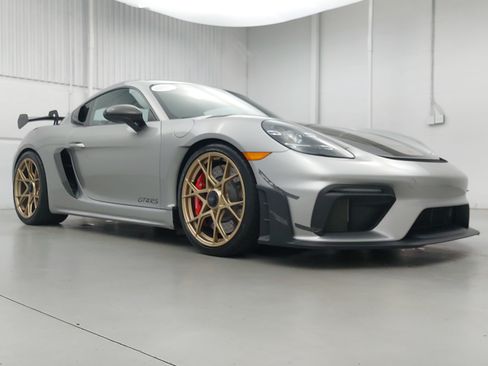 Certified 2025 Porsche 718 Cayman GT4 RS RWD image 9