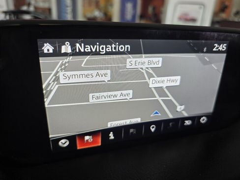 Used 2018 MAZDA CX-5 Touring w/ Preferred Equipment Package FWD image 25