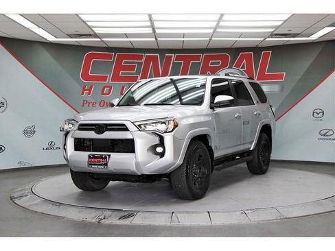 Used 2024 Toyota 4Runner SR5 image 2