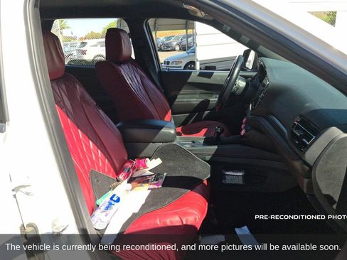 Used 2025 Dodge Durango GT w/ Blacktop Package RWD image 13