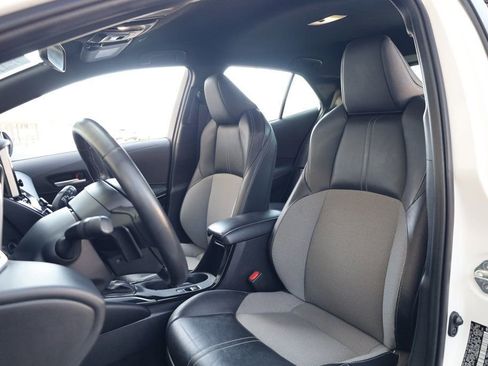 Used 2023 Toyota Corolla XSE image 15