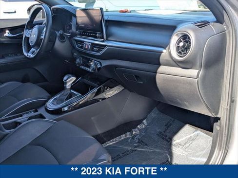 Used 2023 Kia Forte GT-Line w/ GT-Line Premium Package image 23