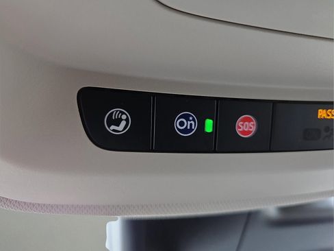 Used 2021 Buick Envision Preferred FWD image 22