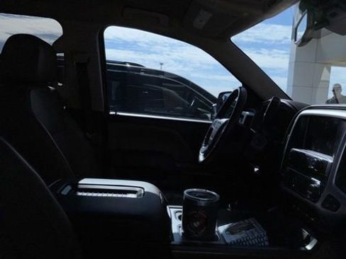 Used 2018 GMC Sierra 1500 SLT image 6