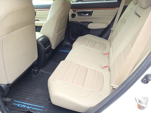 Used 2019 Honda CR-V Touring image 18