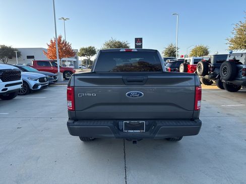 Used 2017 Ford F150 XL w/ Equipment Group 101A Mid image 4