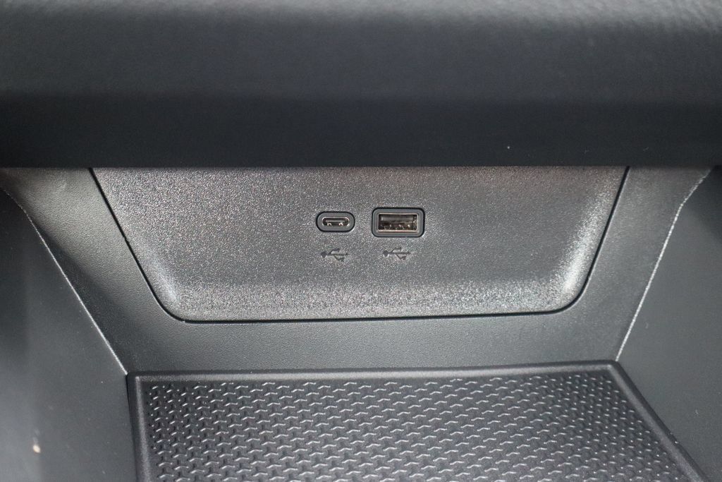 New 2027 Chevrolet Equinox LT FWD image 14