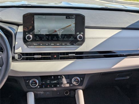 Used 2024 Mitsubishi Outlander SEL image 20