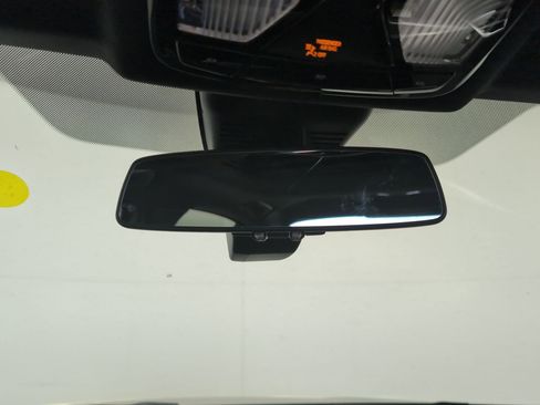 Used 2026 BMW 330i xDrive Sedan w/ Premium Package image 16