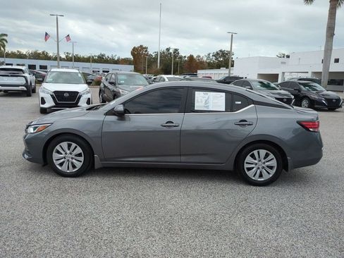 Certified 2022 Nissan Sentra S image 8
