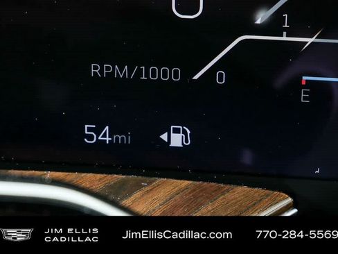 Used 2026 Cadillac Escalade ESV Platinum Sport w/ LPO, ONYX Package AWD/4WD image 12