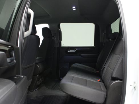 Used 2025 Chevrolet Silverado 2500 LT w/ Convenience Package AWD/4WD image 13