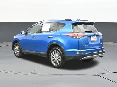 Used 2018 Toyota RAV4 Limited w/ Advanced Technology Package AWD/4WD image 10