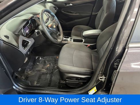 Used 2017 Chevrolet Cruze LT w/ Convenience Package image 11