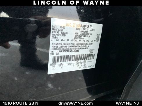 Certified 2022 Lincoln Nautilus Reserve image 30