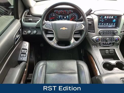 Used 2019 Chevrolet Tahoe LT w/ RST Edition AWD/4WD image 3
