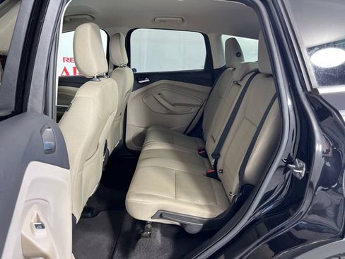Used 2019 Ford Escape SE FWD image 24
