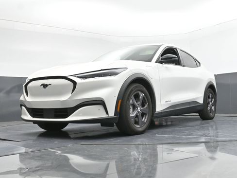 Used 2023 Ford Mustang Mach-E Select image 23