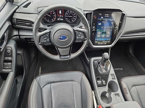 Used 2024 Subaru Crosstrek 2.5i Limited w/ Crosstrek Mirror Package AWD/4WD image 11