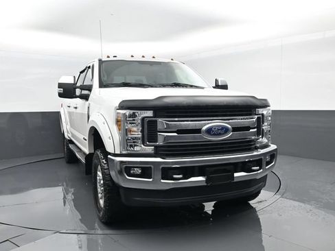 Used 2019 Ford F350 XLT w/ XLT Premium Package AWD/4WD image 3