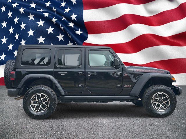 Used 2025 Jeep Wrangler Unlimited Rubicon AWD/4WD image 4