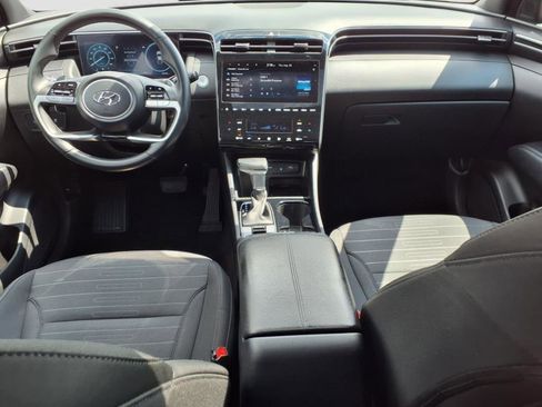 Used 2023 Hyundai Santa Cruz SEL Premium image 8