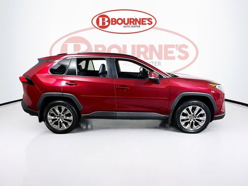 Used 2019 Toyota RAV4 XLE Premium w/ Cold Weather Package image 8