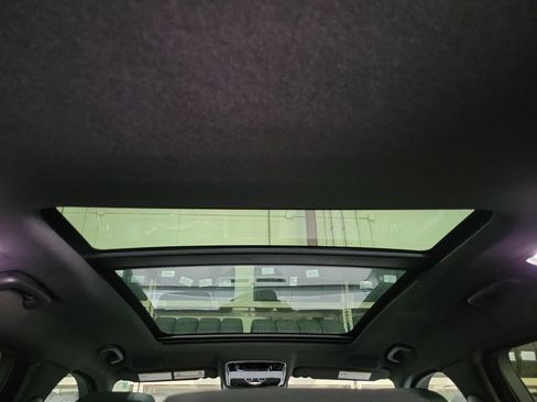 Used 2026 Land Rover Range Rover Velar Dynamic SE AWD/4WD image 27