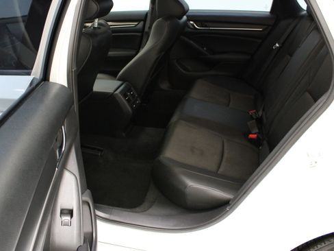 Used 2022 Honda Accord Sport image 30
