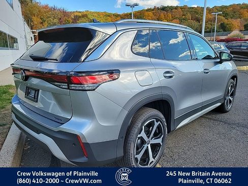 New 2026 Volkswagen Tiguan SE image 21