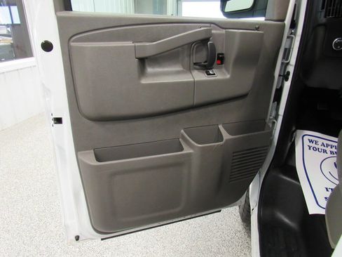 Used 2021 Chevrolet Express 2500 w/ Driver Convenience Package image 38