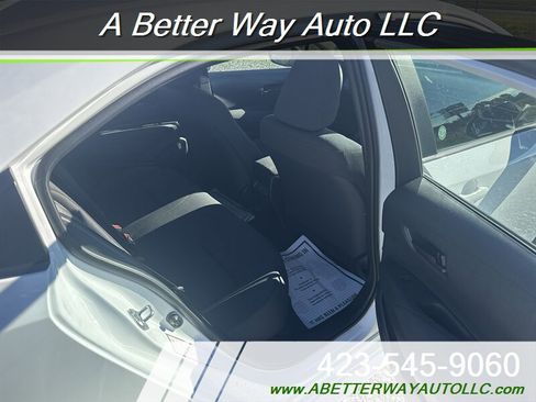 Used 2024 Toyota Corolla LE image 7