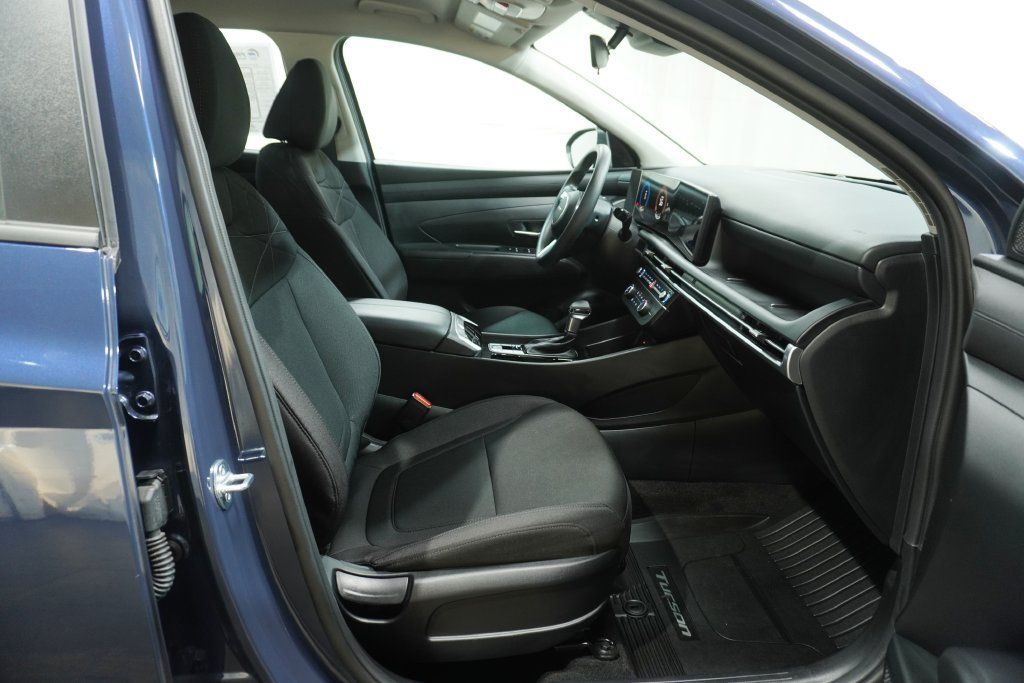 Certified 2026 Hyundai Tucson SE AWD/4WD image 12